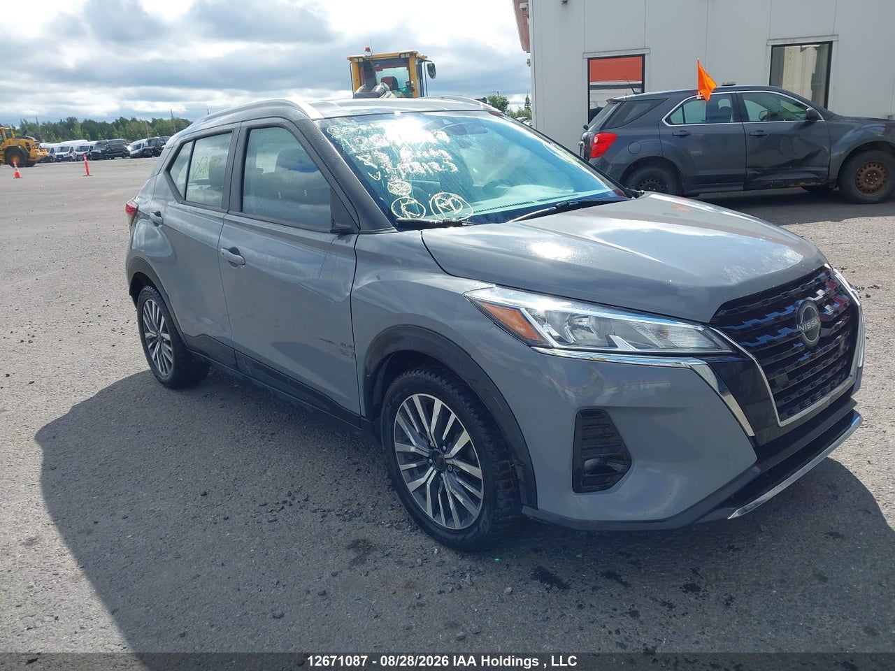 2023 NISSAN KICKS SV