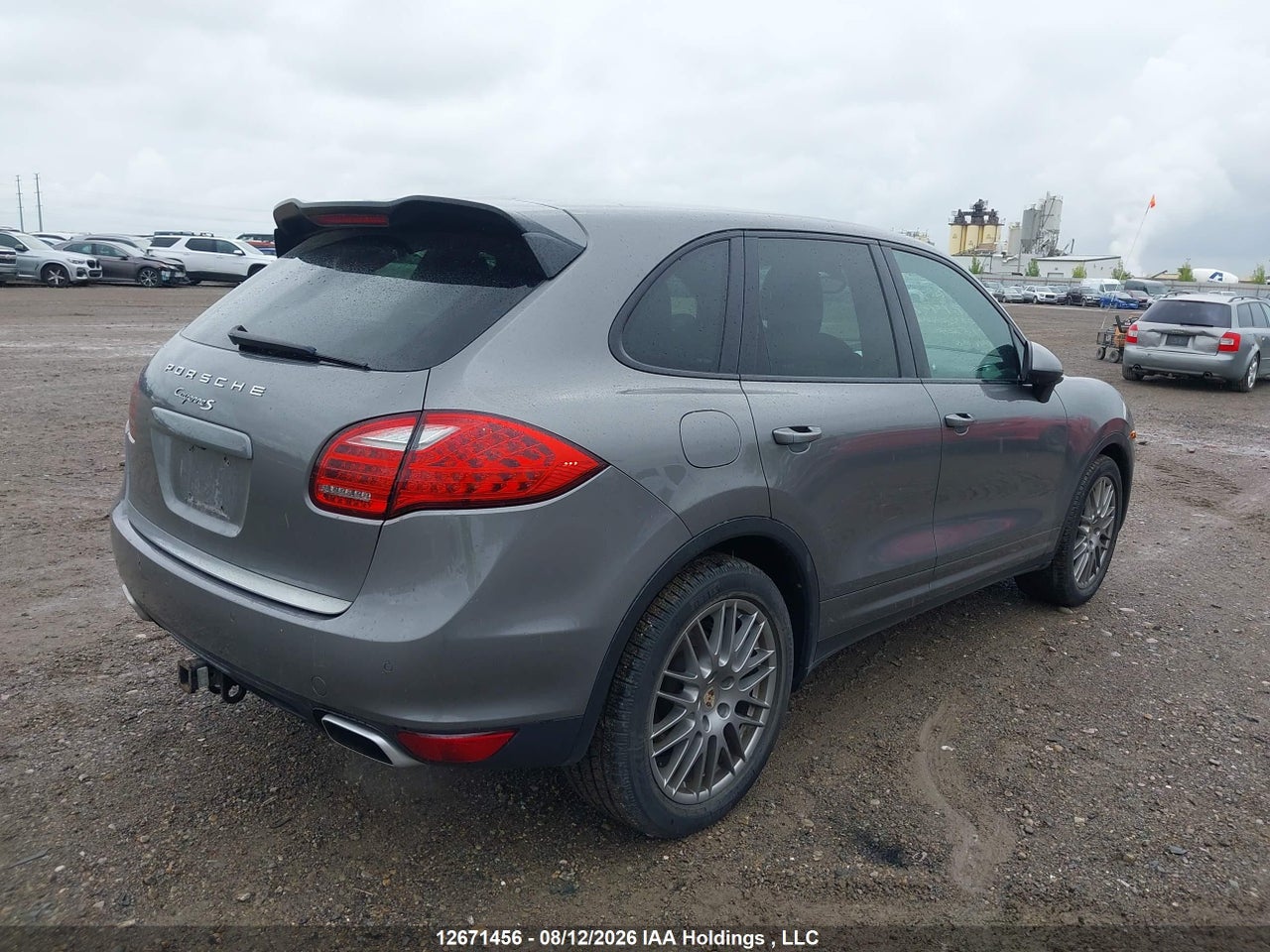 WP1AB2A22CLA51527 · 2012 PORSCHE CAYENNE S · 4/21