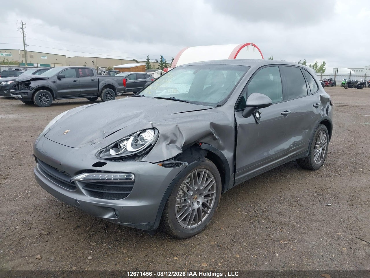 WP1AB2A22CLA51527 · 2012 PORSCHE CAYENNE S · 2/21