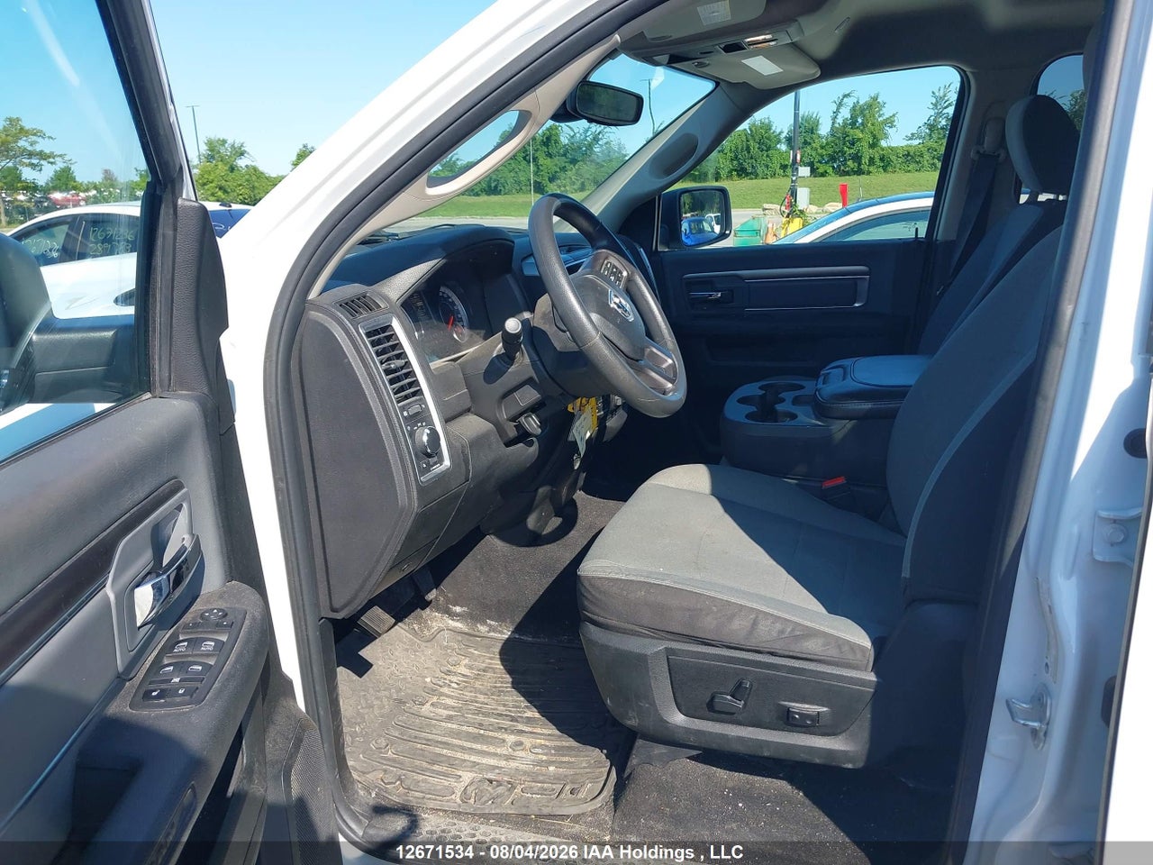 3C6RR7LT5PG680292 · 2023 RAM 1500 CLASSIC SLT · 5/16