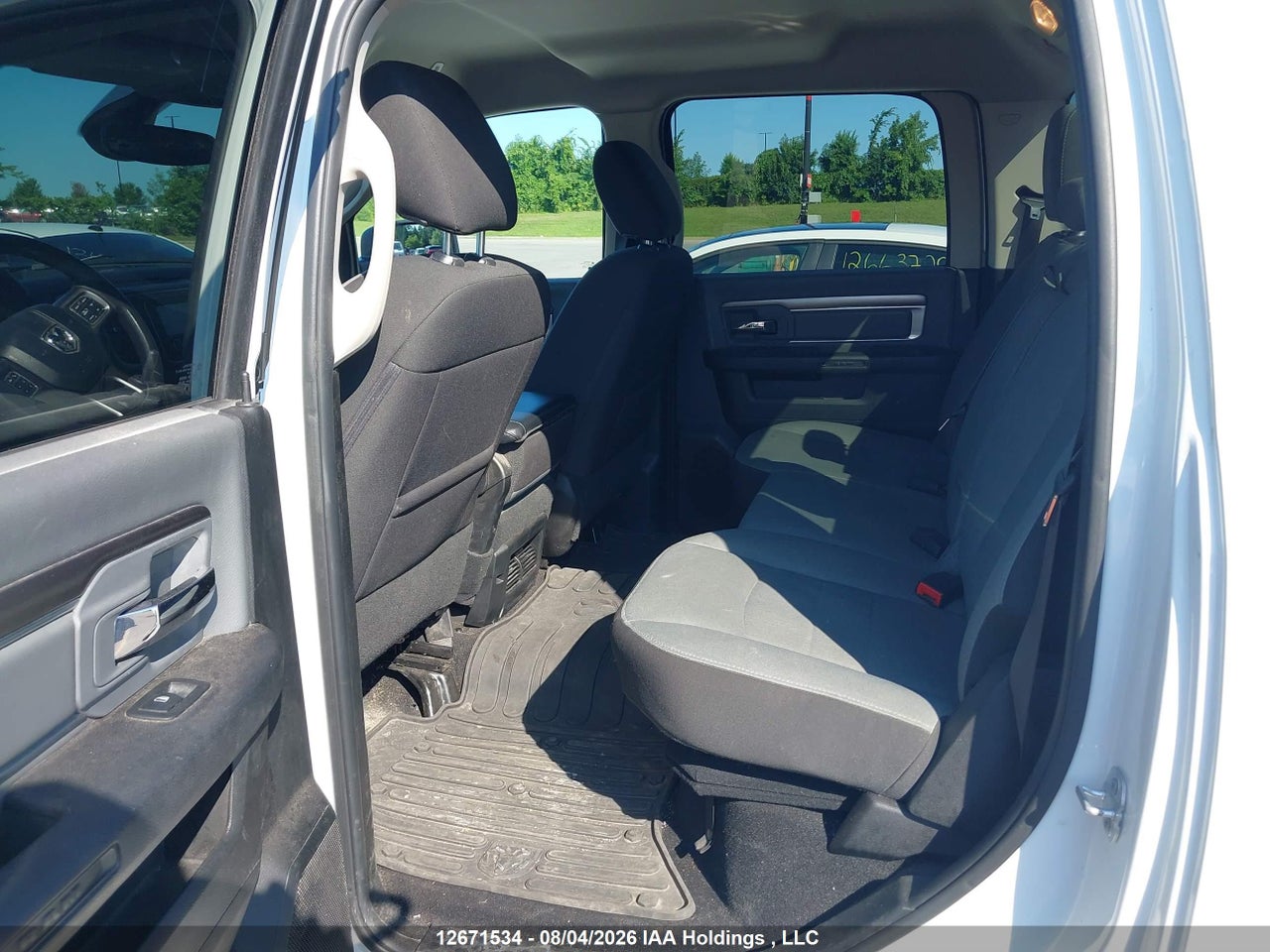 3C6RR7LT5PG680292 · 2023 RAM 1500 CLASSIC SLT · 8/16