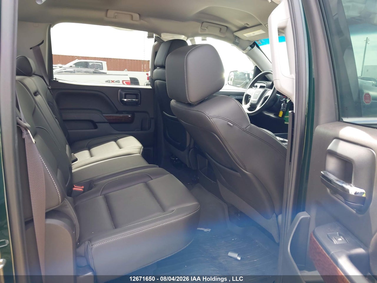 3GTU2VEC6FG315515 · 2015 GMC SIERRA 1500 SLT · 8/18