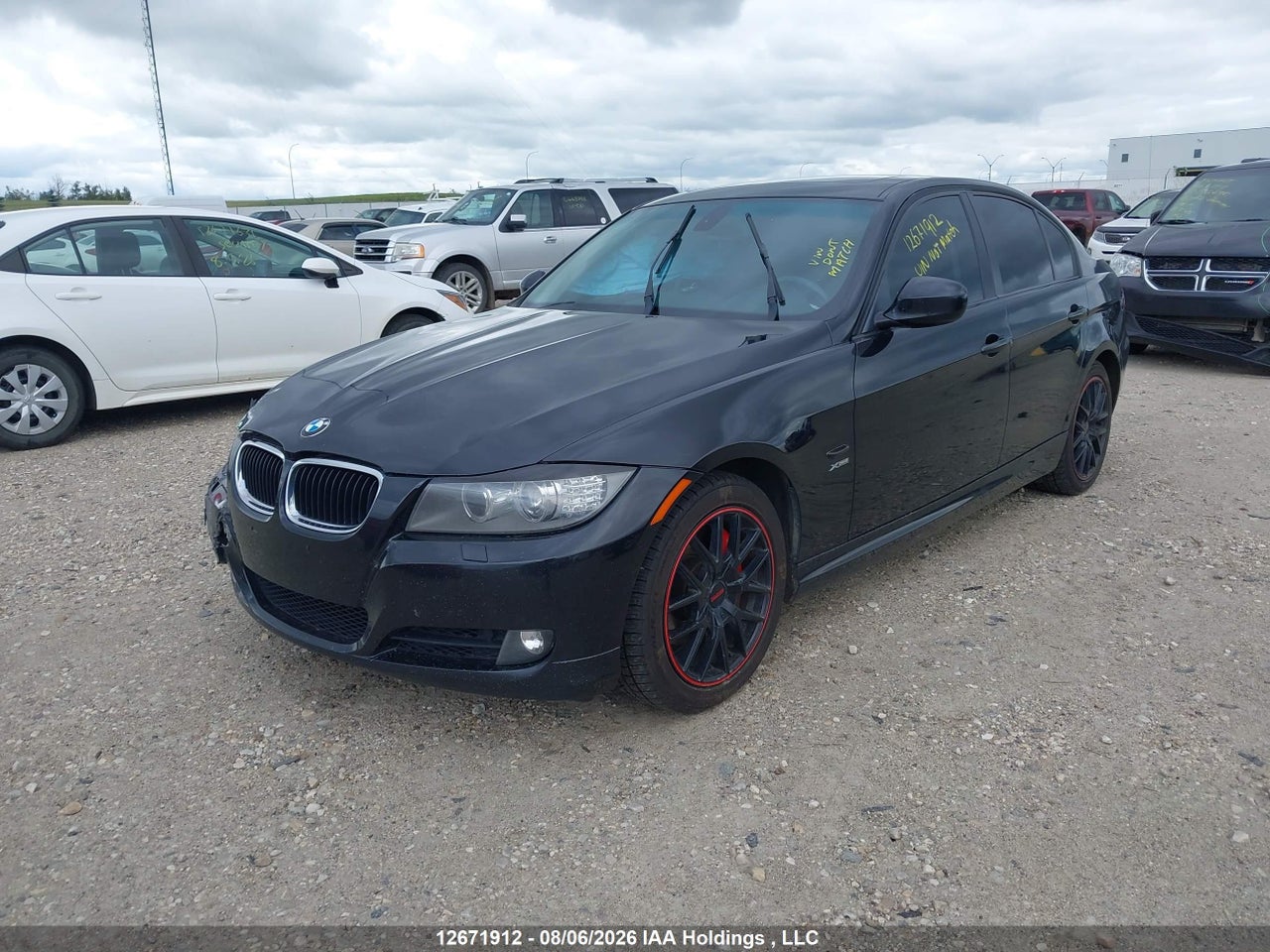 WBAPK7C56BF083438 · 2011 BMW 328 XI · 2/19