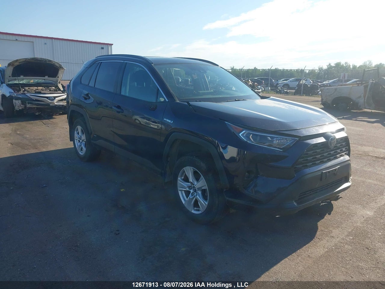 2T3RWRFV2LW102736 · 2020 TOYOTA RAV4 HYBRID XLE