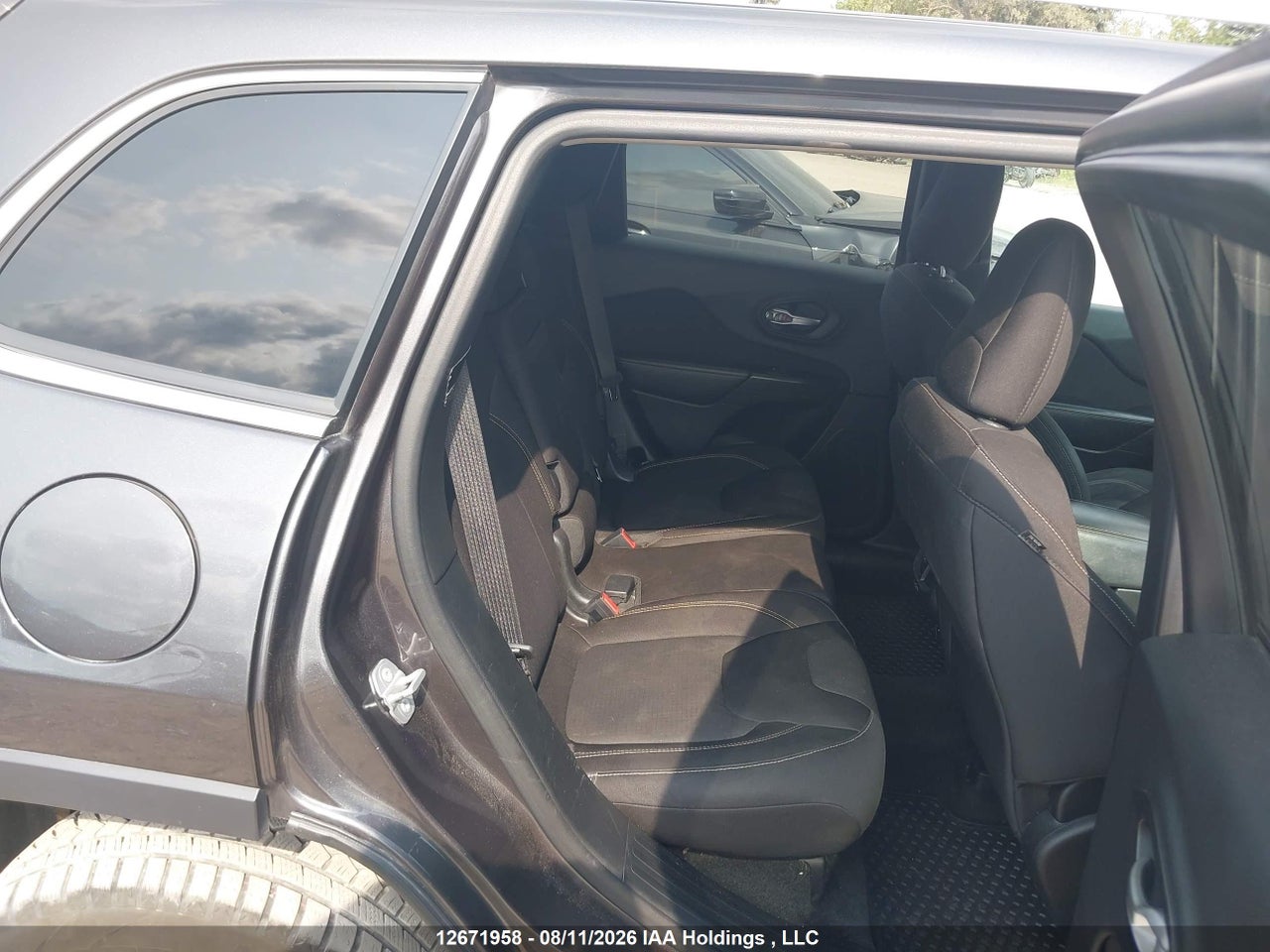 1C4PJLCS7FW720525 · 2015 JEEP CHEROKEE LATITUDE FWD · 8/16
