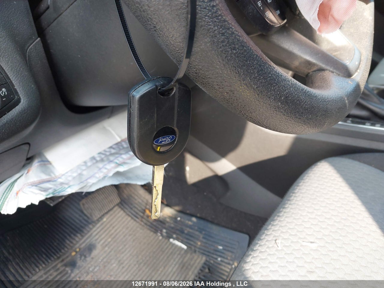 1FMCU9GD4HUC05108 · 2017 FORD ESCAPE SE · 11/19