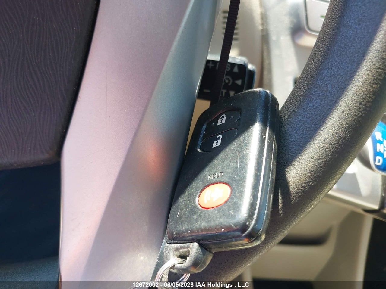 JTDZN3EU0C3137190 · 2012 TOYOTA PRIUS V · 11/20