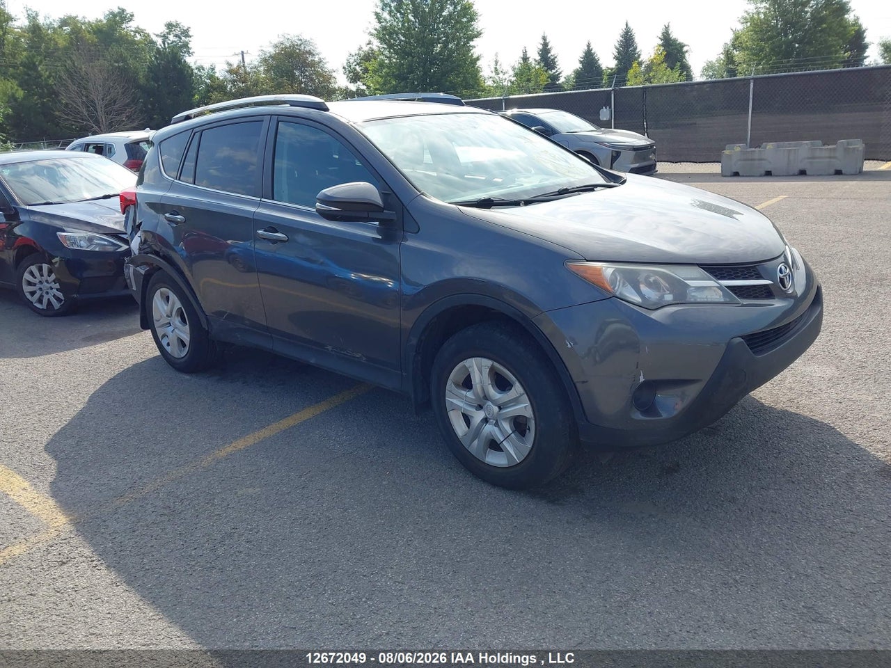 2T3BFREV8FW280366 · 2015 TOYOTA RAV4 LE