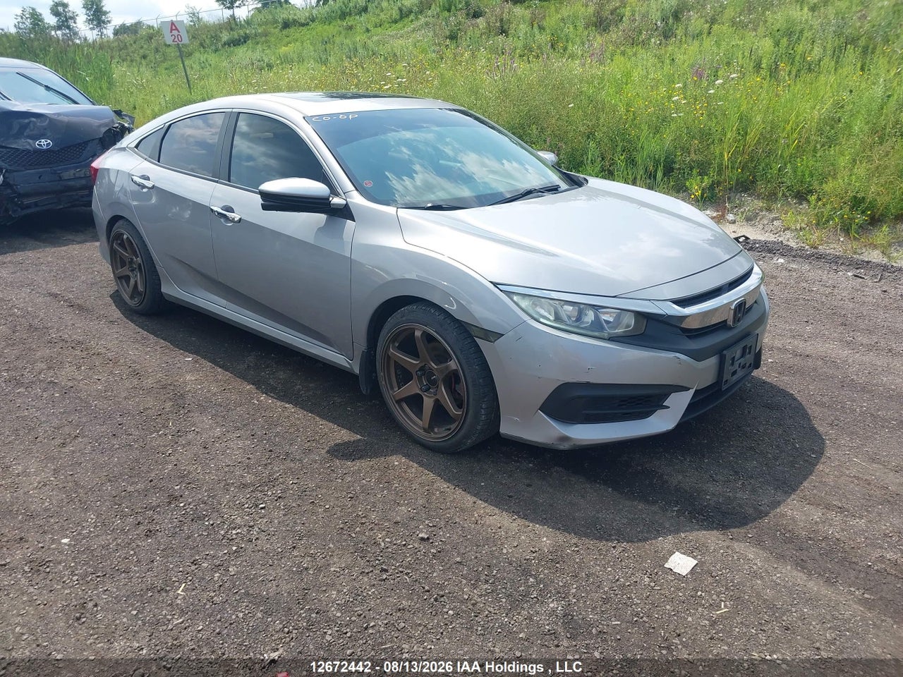 2HGFC2F71GH015955 · 2016 HONDA CIVIC EX