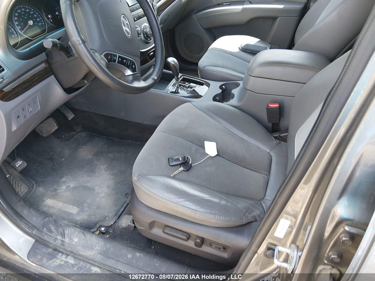 5XYZGDAG5CG143952 · 2012 HYUNDAI SANTA FE · 11/24