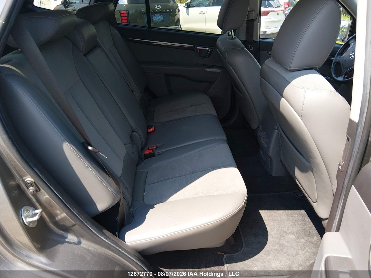 5XYZGDAG5CG143952 · 2012 HYUNDAI SANTA FE · 8/24