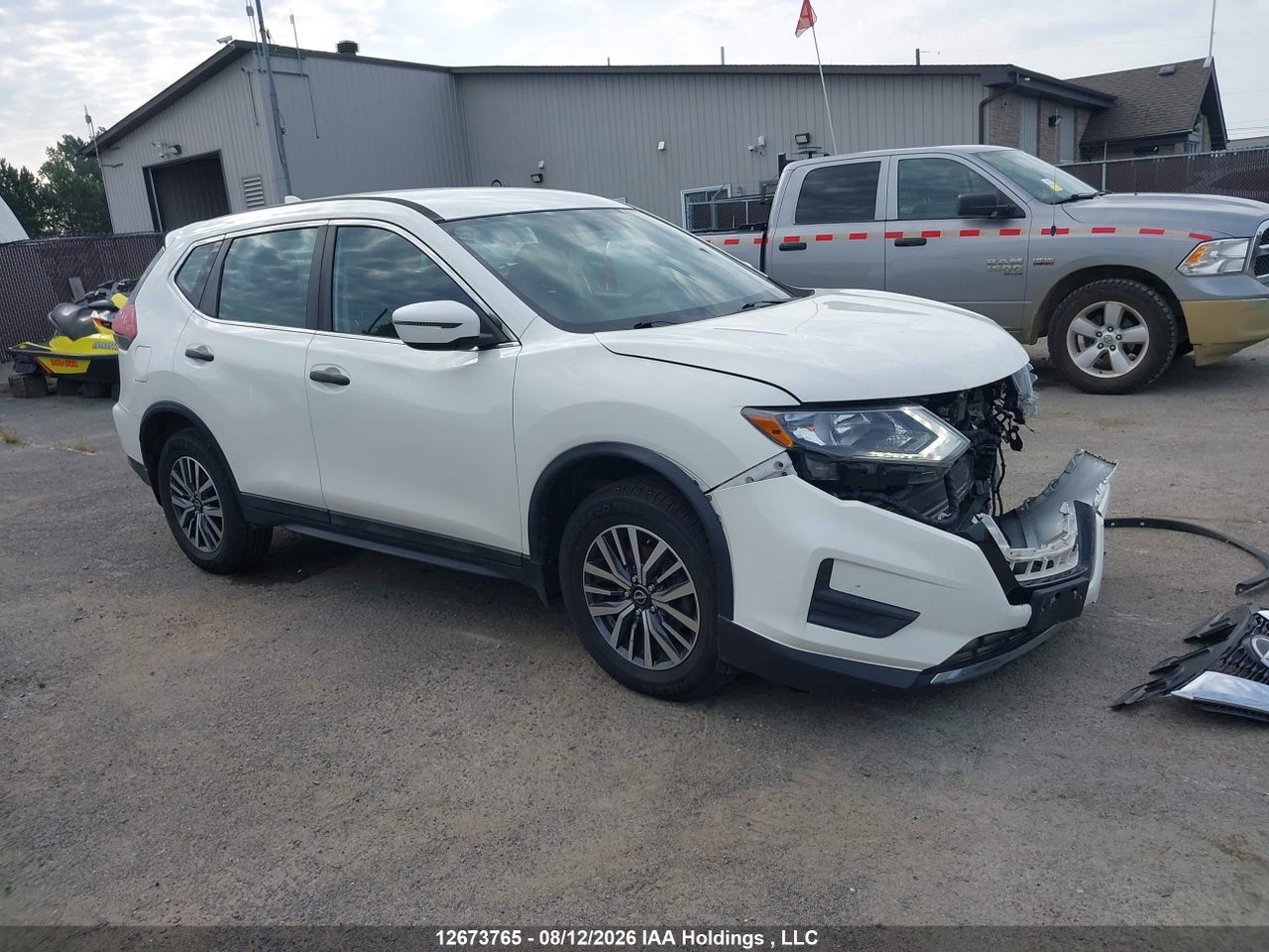 5N1AT2MV7JC724857 · 2018 NISSAN ROGUE SV/SL