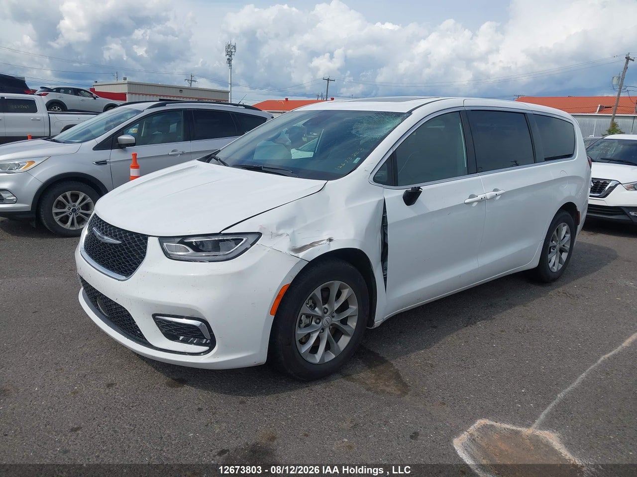 2C4RC1GG9TR240357 · 2026 CHRYSLER PACIFICA LIMITED · 2/19