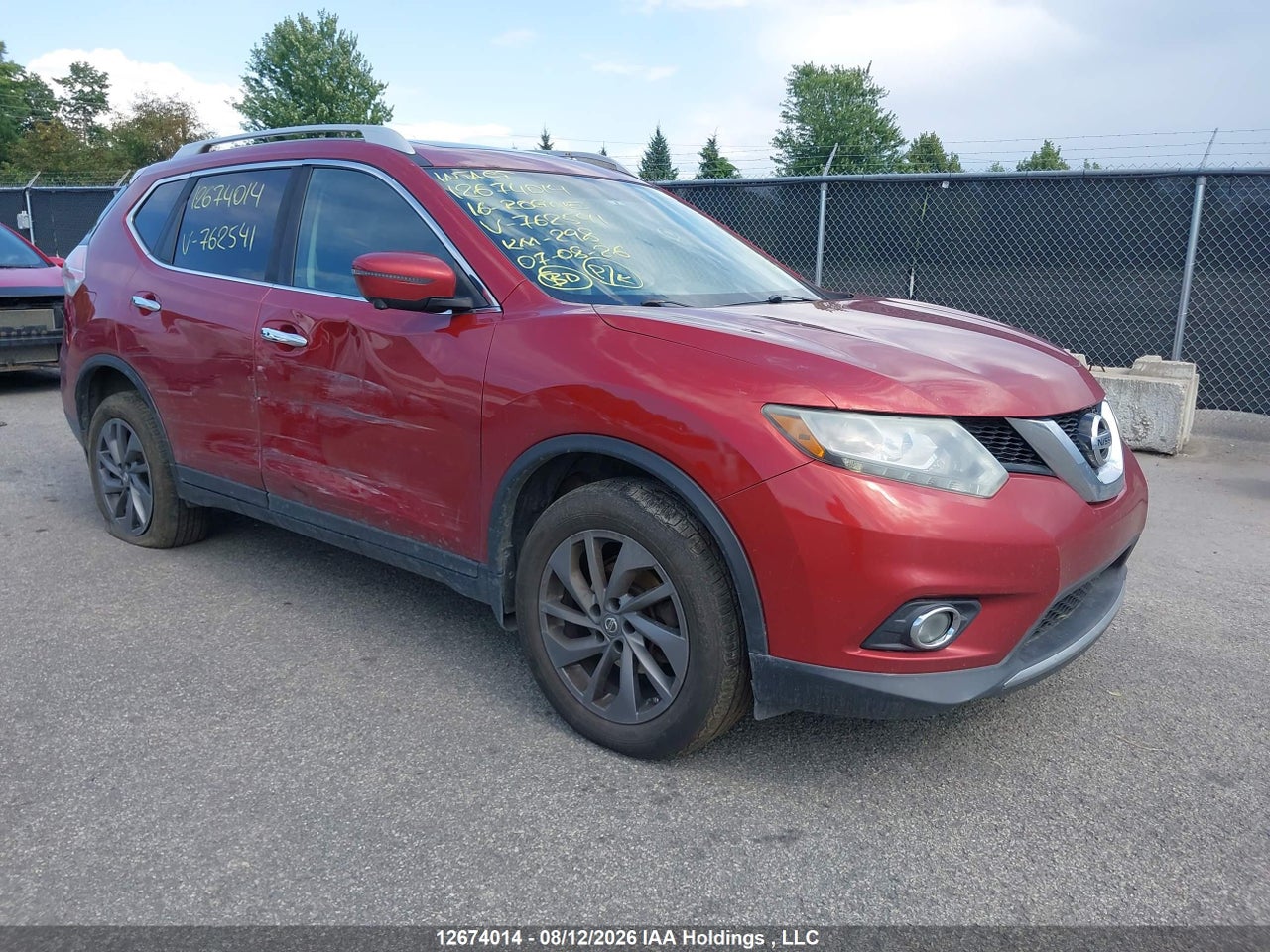 5N1AT2MV4GC762541 · 2016 NISSAN ROGUE