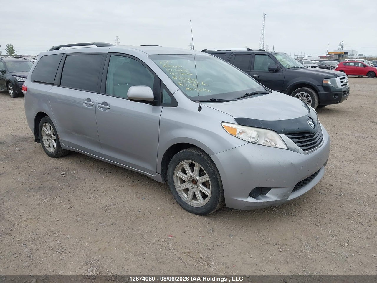 2013 TOYOTA SIENNA LE