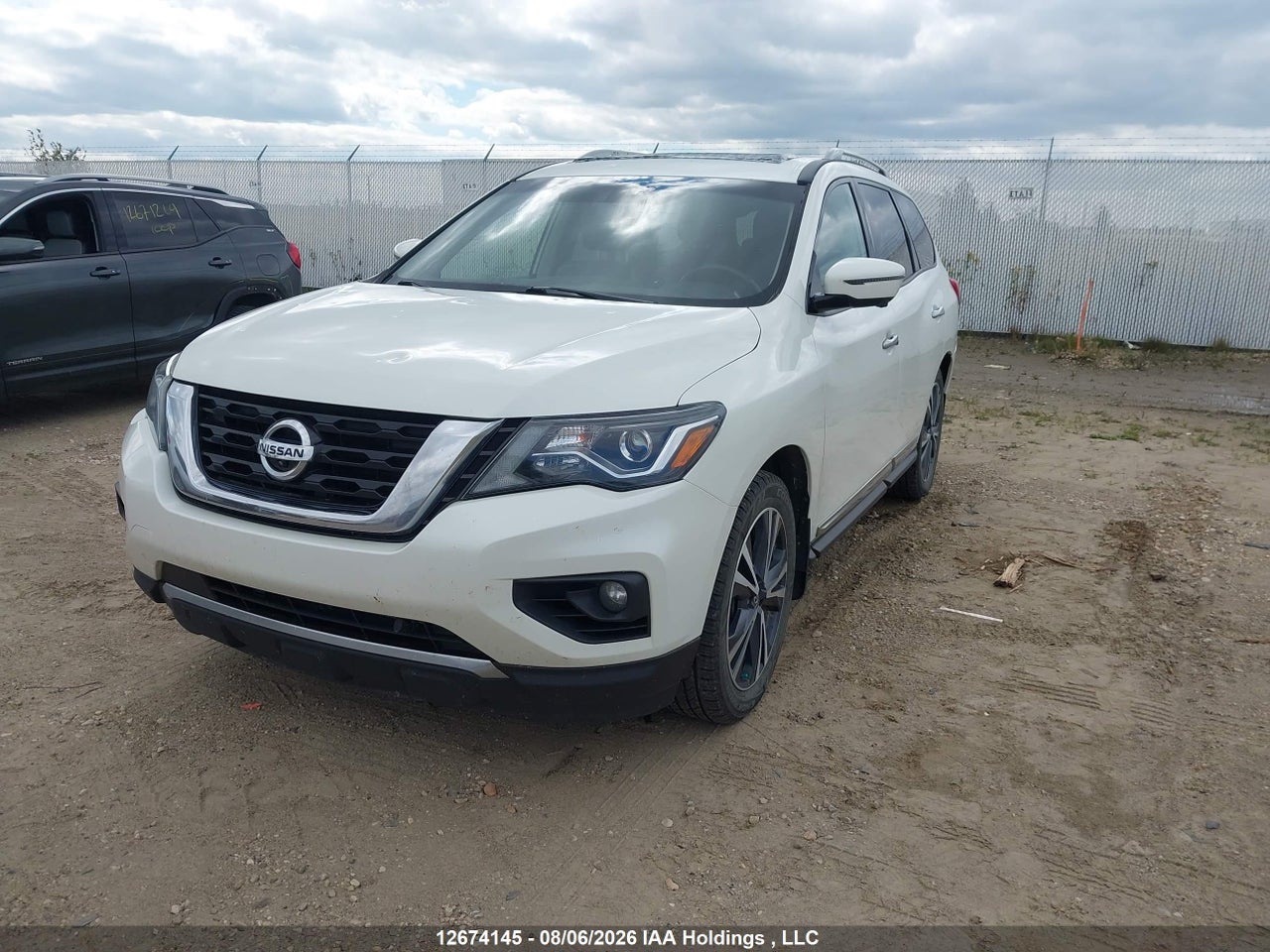 2020 NISSAN PATHFINDER PLATINUM · 2/19