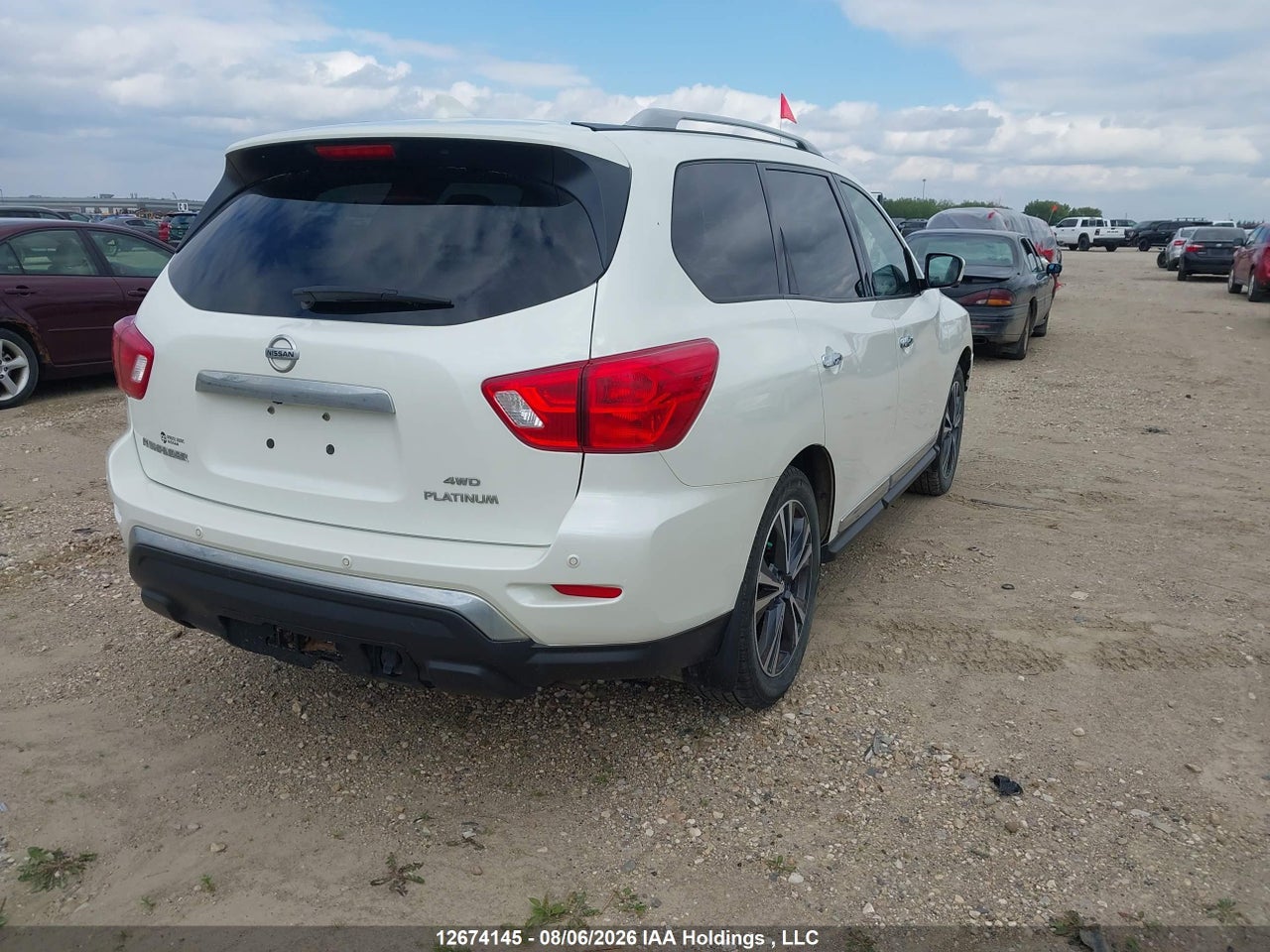 2020 NISSAN PATHFINDER PLATINUM · 4/19