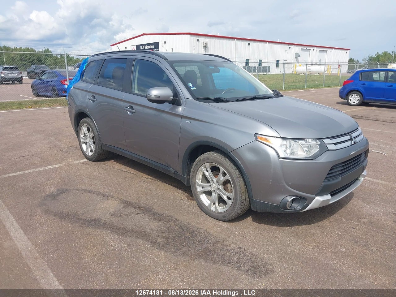 2015 MITSUBISHI OUTLANDER SE