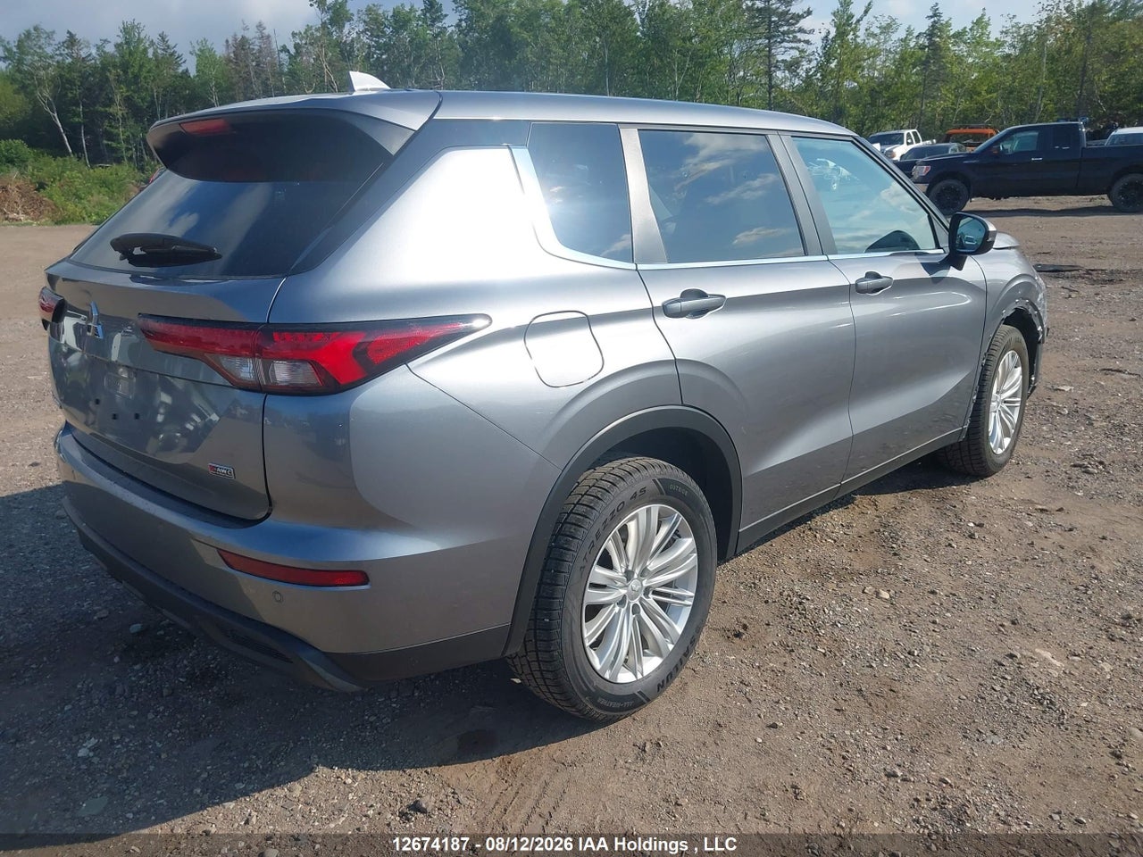 JA4J4UA86RZ604885 · 2024 MITSUBISHI OUTLANDER ES · 4/17