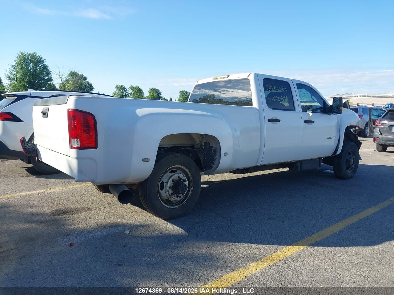 1GT423C80BF220852 · 2011 GMC SIERRA 3500HD SLE · 4/21