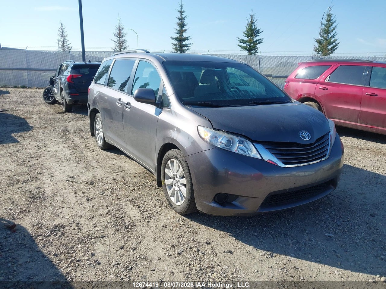 5TDJK3DC5FS095729 · 2015 TOYOTA SIENNA LE 7 PASSENGER