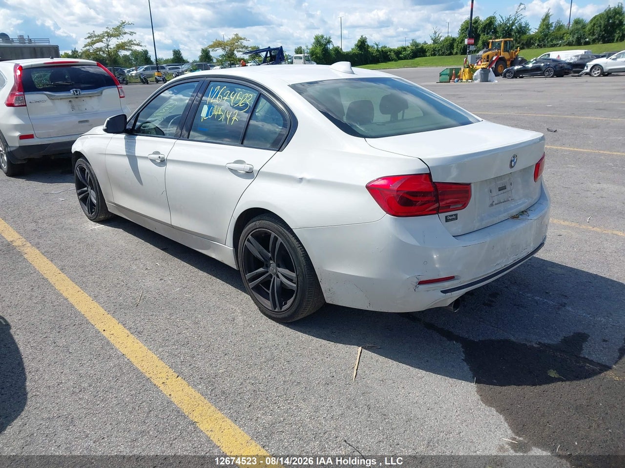 WBA8E5G3XHNU45147 · 2017 BMW 320 XI · 3/22