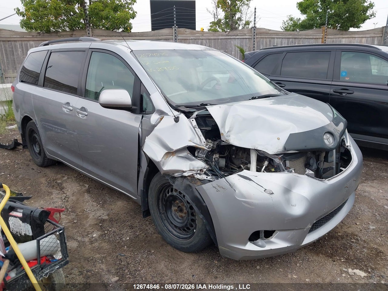 2012 TOYOTA SIENNA LE