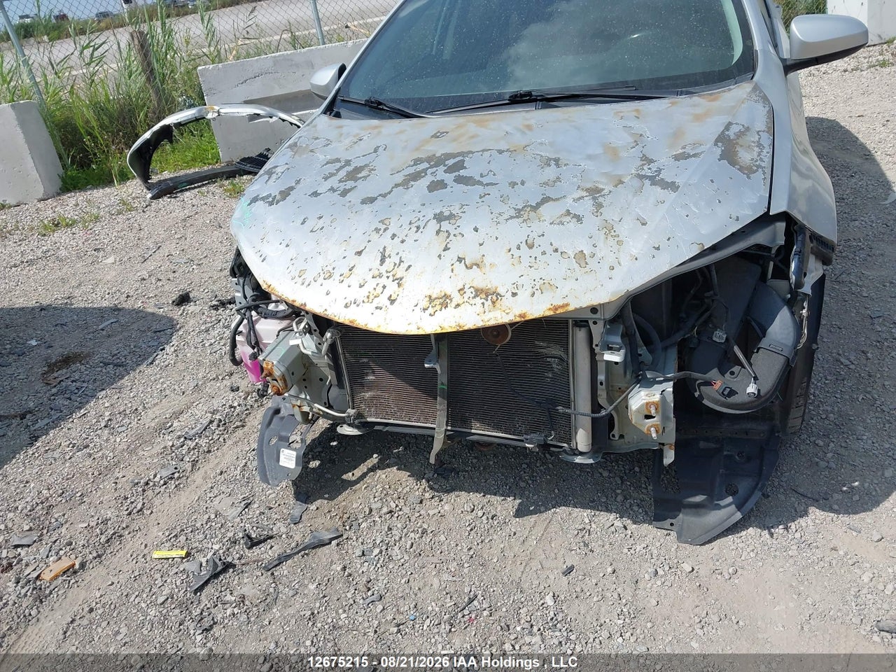 2T1BURHE9FC441612 · 2015 TOYOTA COROLLA LE · 6/18