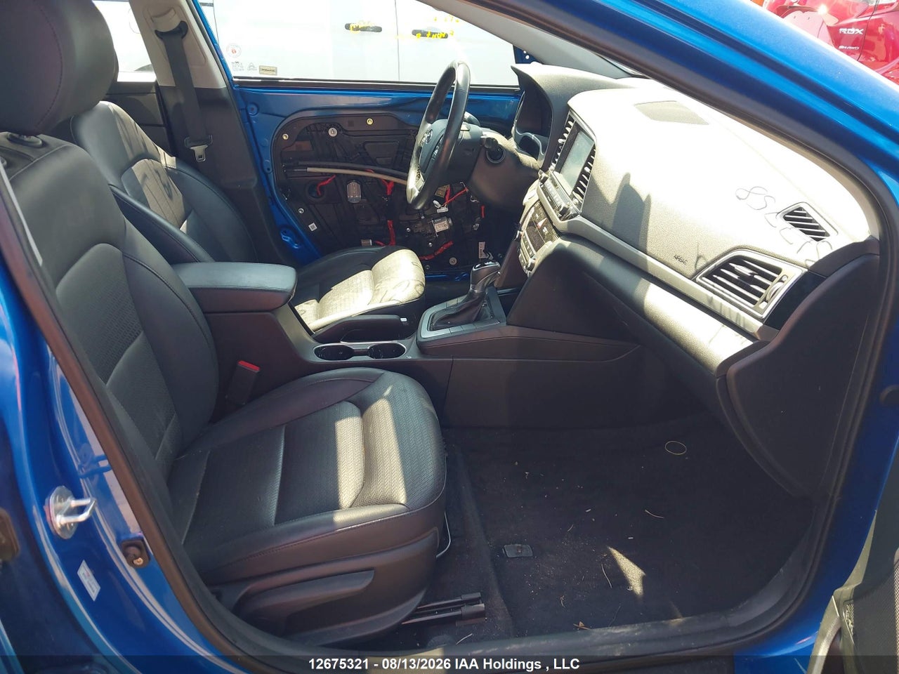 KMHD84LF7HU317758 · 2017 HYUNDAI ELANTRA · 5/16