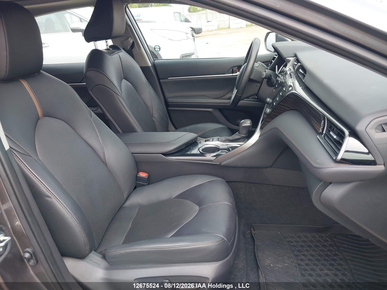 4T1F11AK9LU906847 · 2020 TOYOTA CAMRY XLE · 5/19