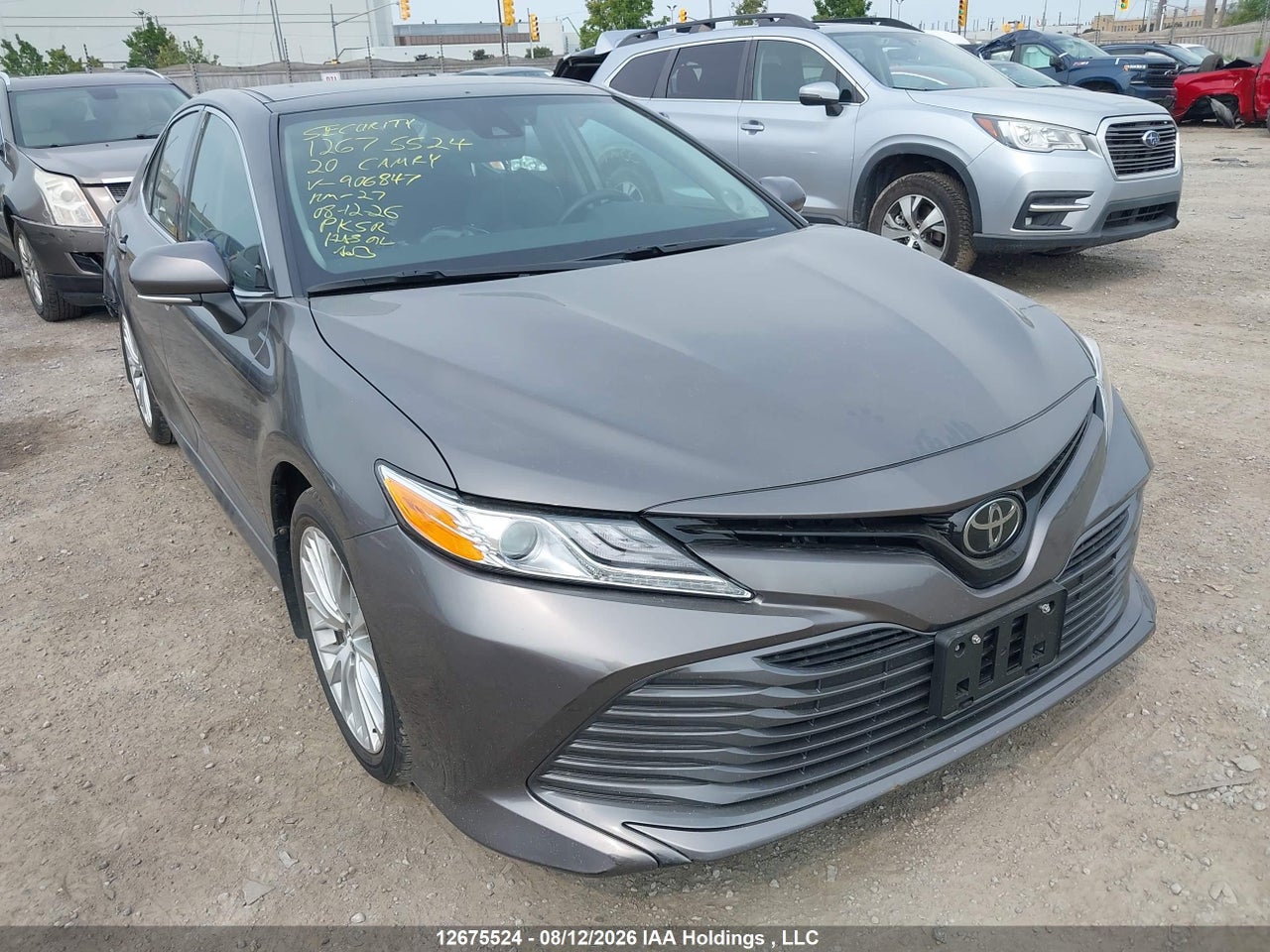 2020 TOYOTA CAMRY XLE