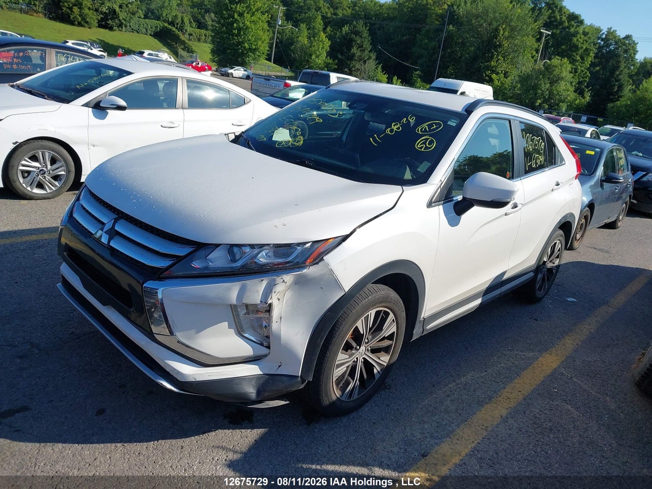 JA4AT4AA3JZ615241 · 2018 MITSUBISHI ECLIPSE CROSS LE · 2/19