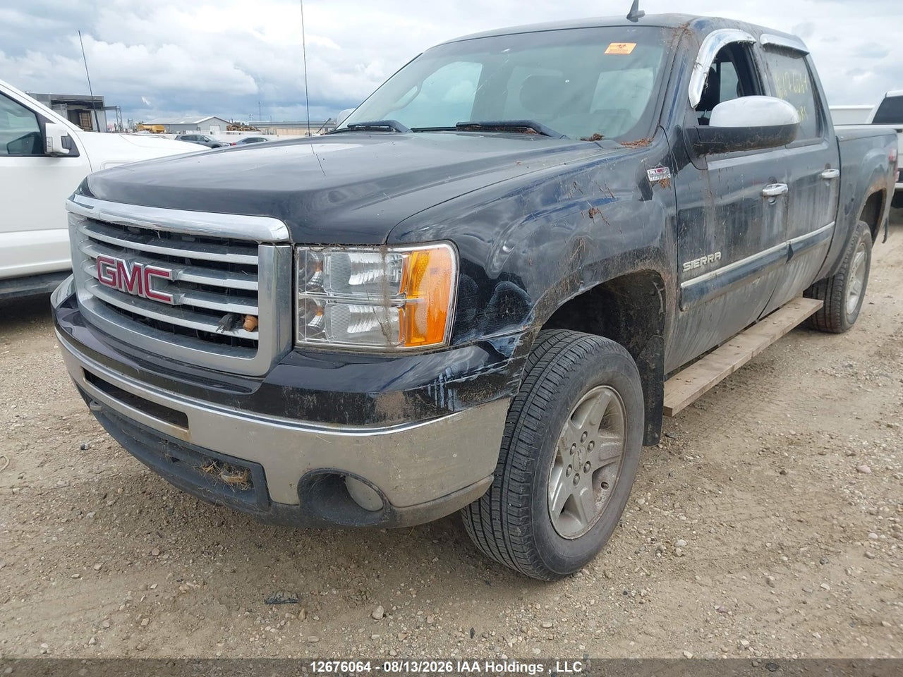 3GTP2WE38BG338100 · 2011 GMC SIERRA 1500 SLT · 6/19