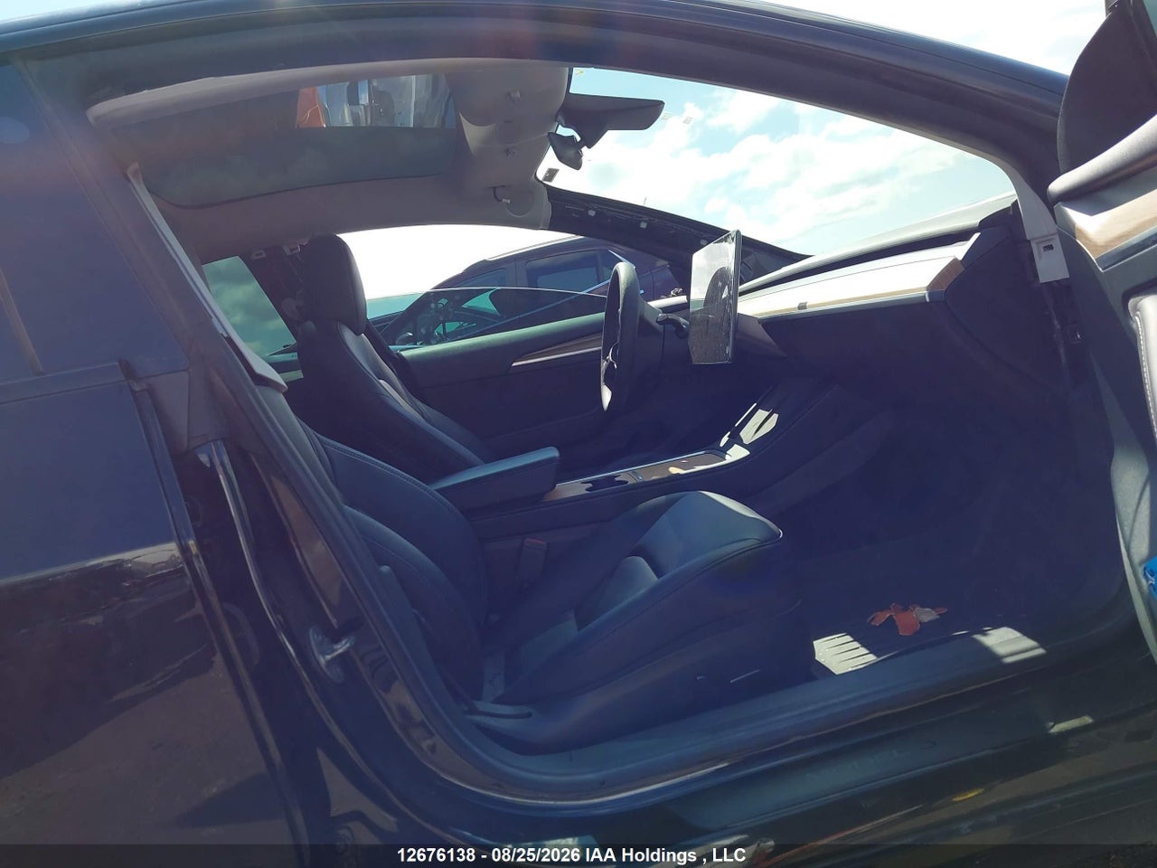 LRW3E1EB0PC943042 · 2023 TESLA MODEL 3 LONG RANGE · 5/18