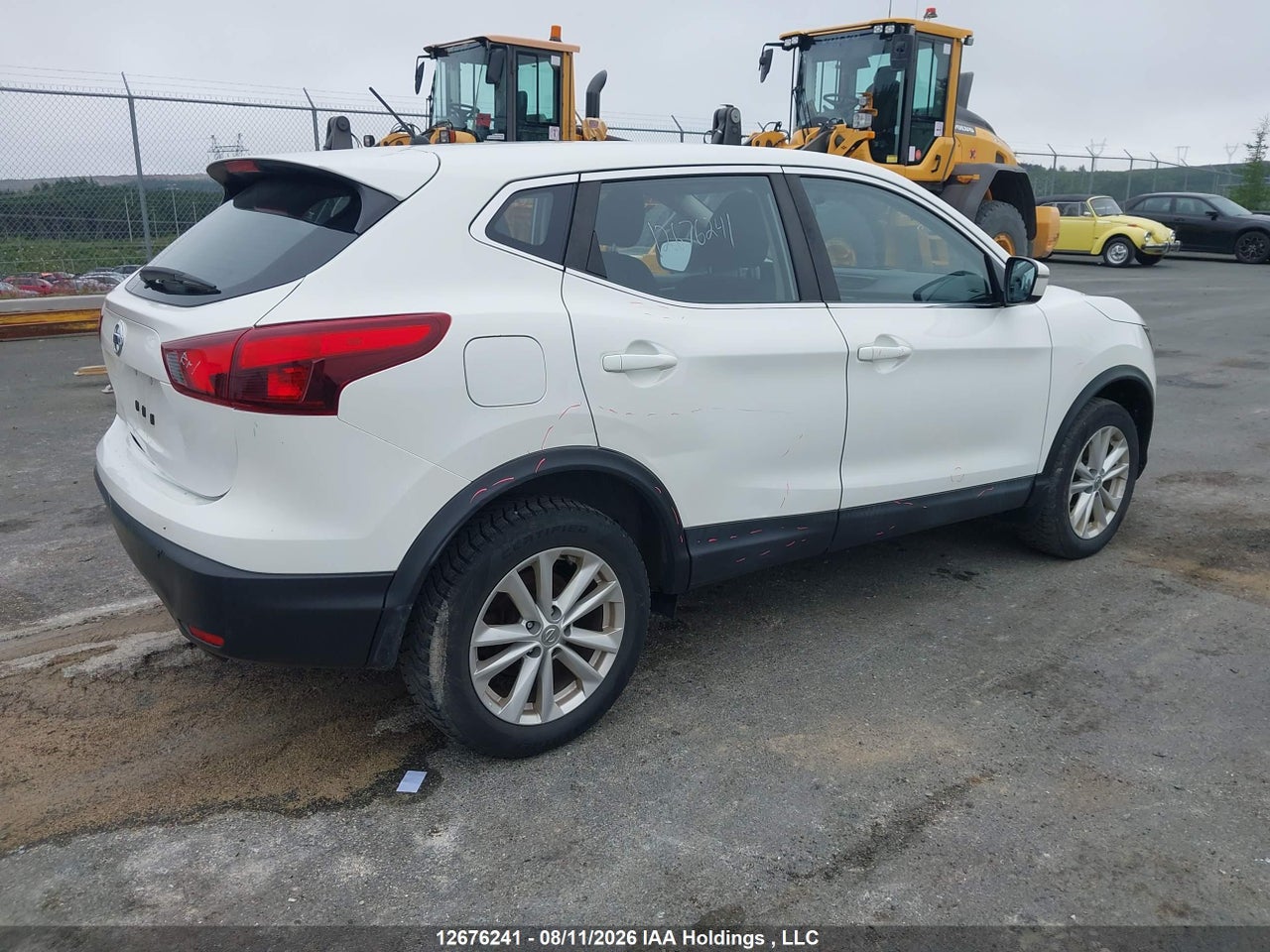 JN1BJ1CP6JW181093 · 2018 NISSAN QASHQAI S/SV · 4/22