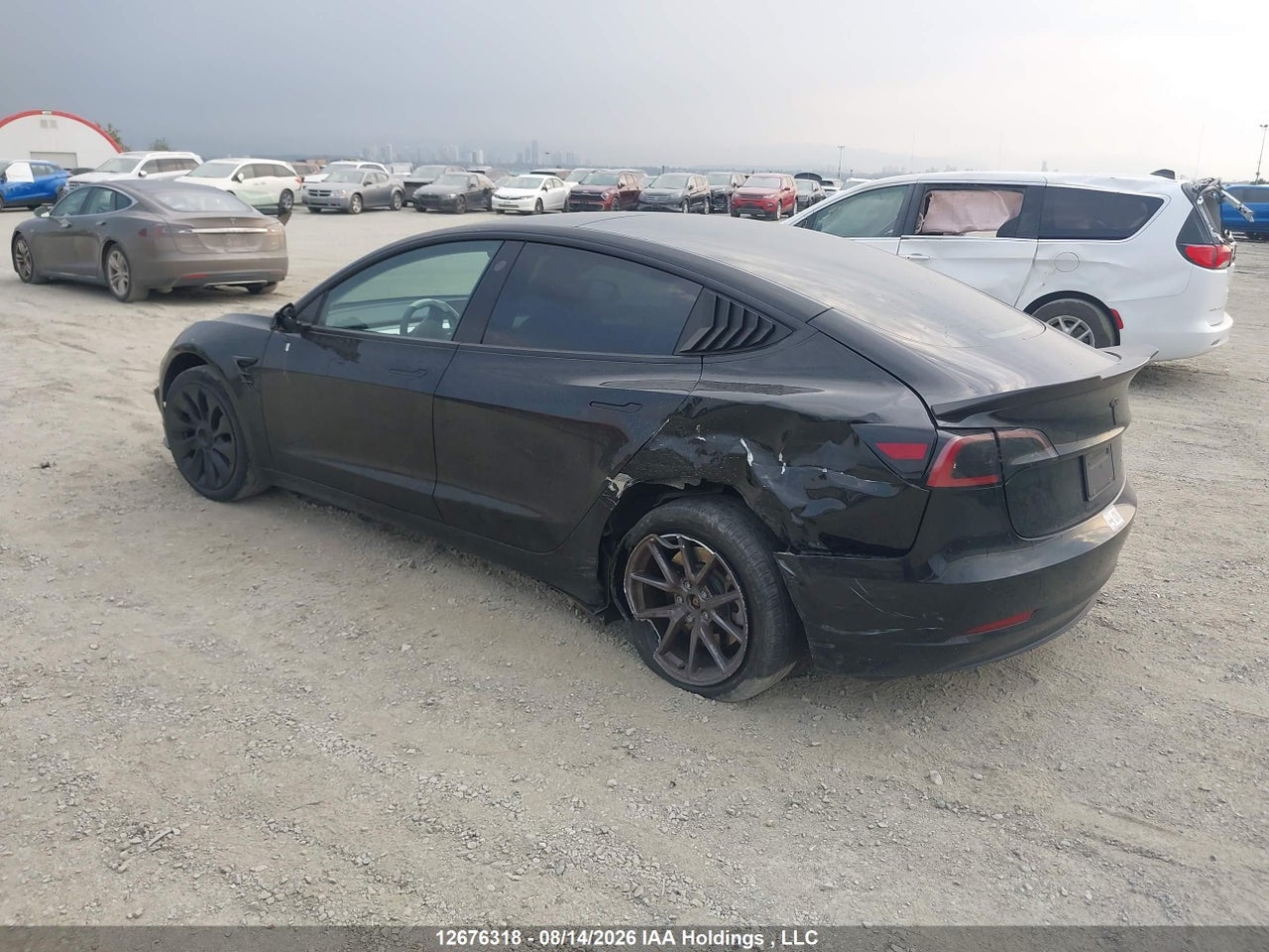 5YJ3E1EBXNF244892 · 2022 TESLA MODEL 3 LONG RANGE · 3/18