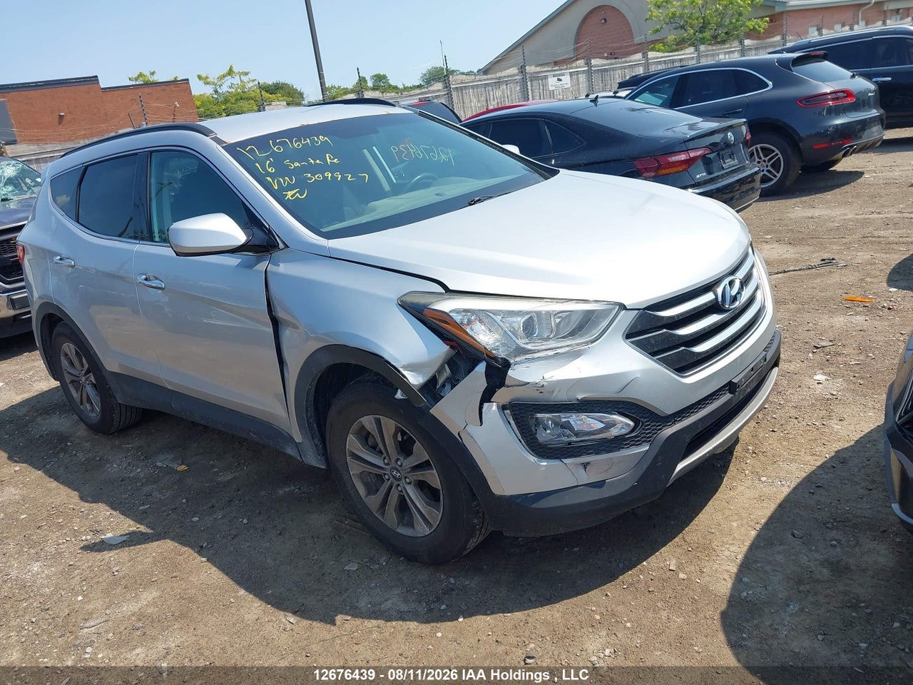 5XYZU3LB1GG309927 · 2016 HYUNDAI SANTA FE