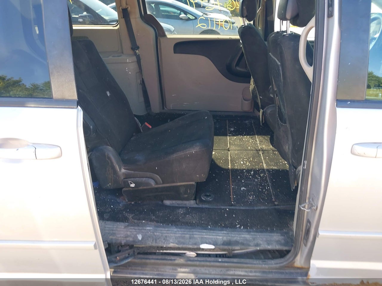 2C4RDGBG9CR101112 · 2012 DODGE GRAND CARAVAN SE/SXT · 8/22