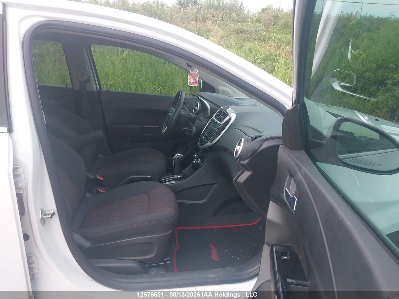 1G1JD5SH9J4109049 · 2018 CHEVROLET SONIC LT AUTO · 5/18