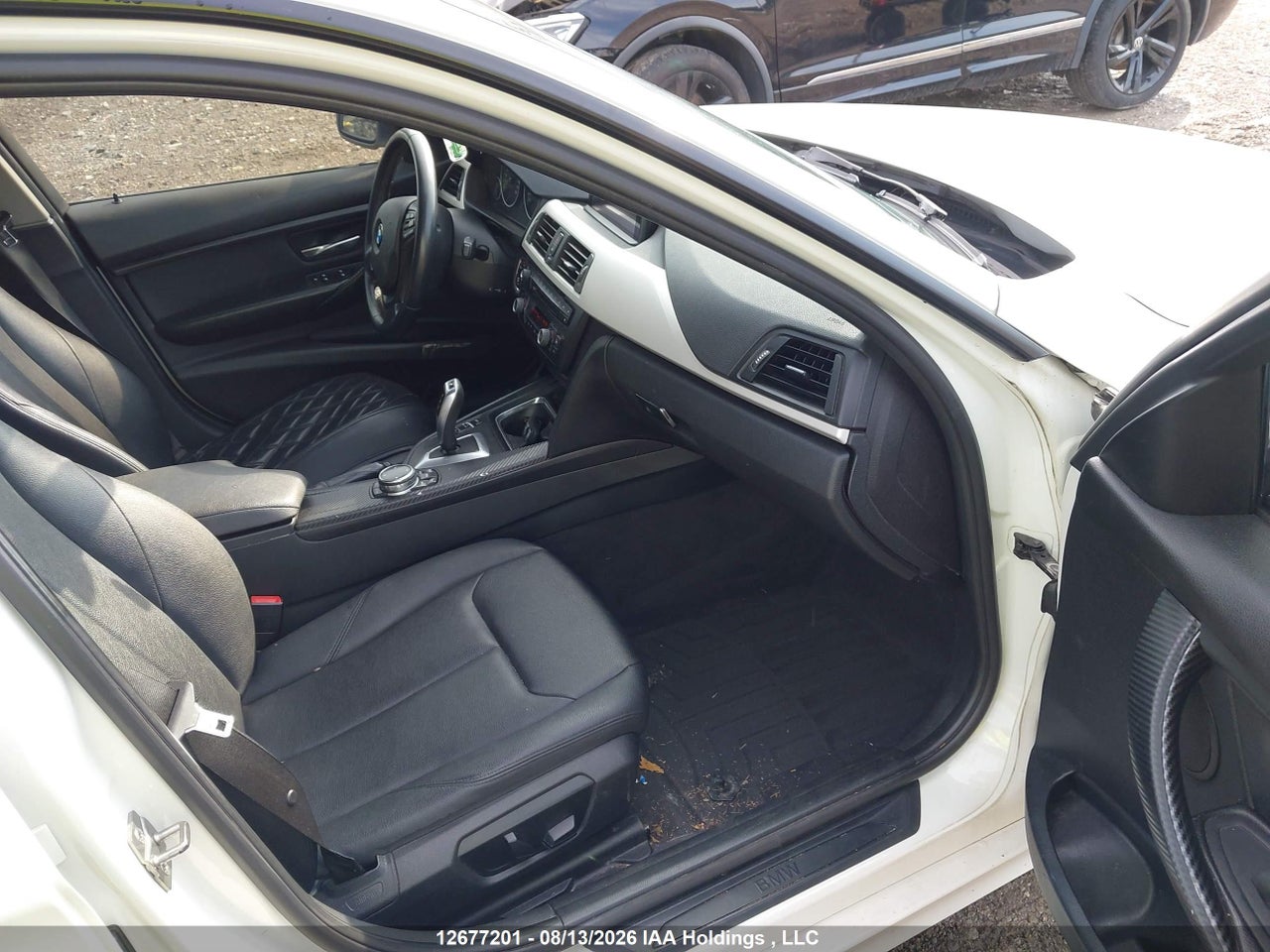 WBA3C3C55EF985393 · 2014 BMW 320I XDRIVE · 5/17
