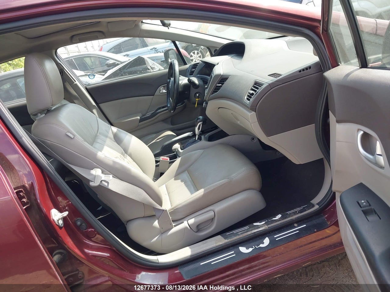 2HGFB2F91CH001925 · 2012 HONDA CIVIC EX-L · 5/16