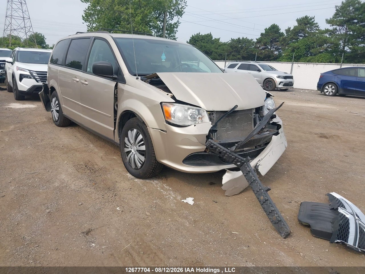 2C4RDGBG6FR701705 · 2015 DODGE GRAND CARAVAN SE
