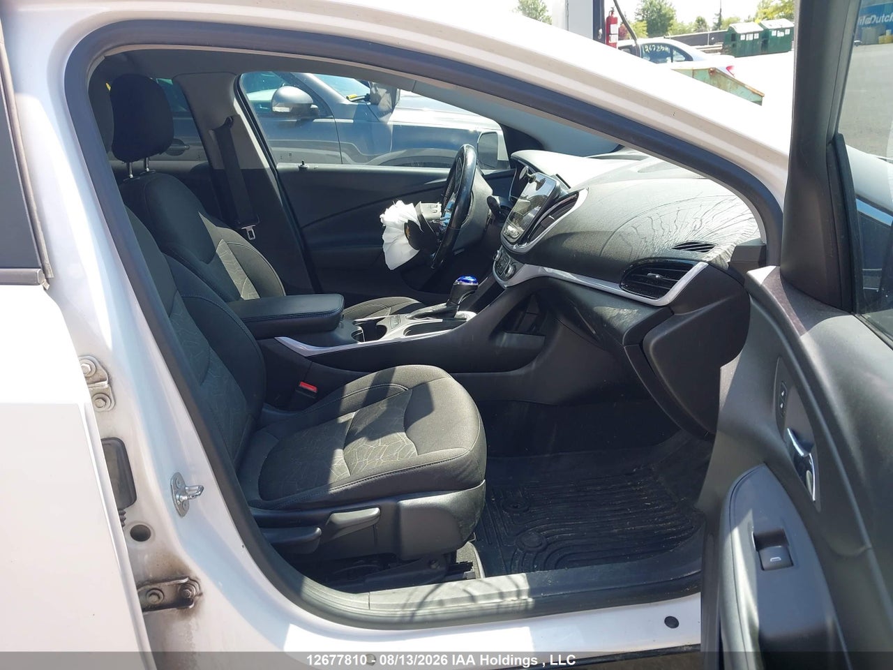 1G1RA6S54JU119219 · 2018 CHEVROLET VOLT LT · 5/18