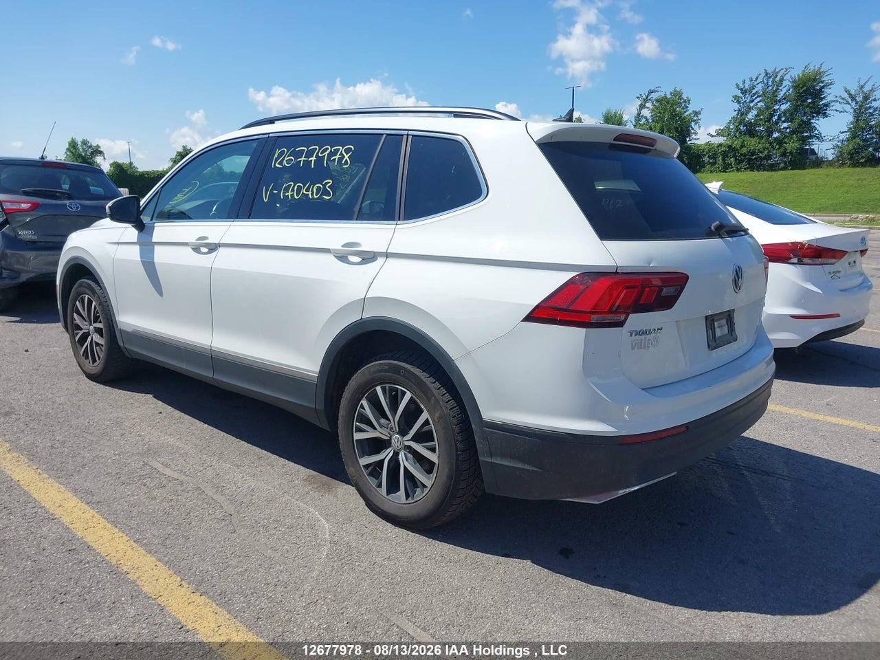 3VV2B7AX4JM170403 · 2018 VOLKSWAGEN TIGUAN COMFORTLINE · 3/16
