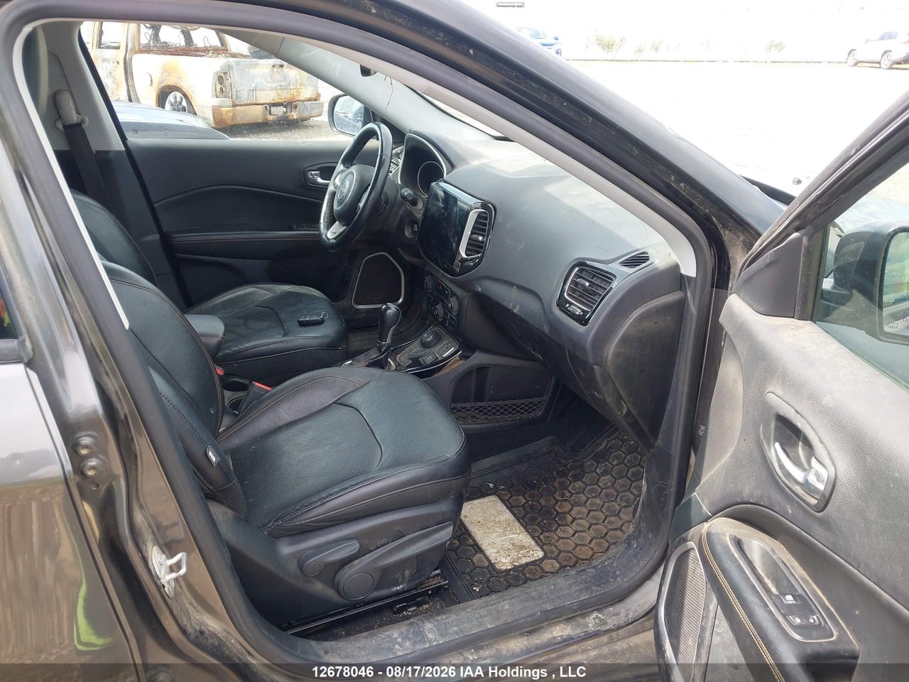 3C4NJDCB4HT644543 · 2017 JEEP COMPASS LIMITED · 5/18