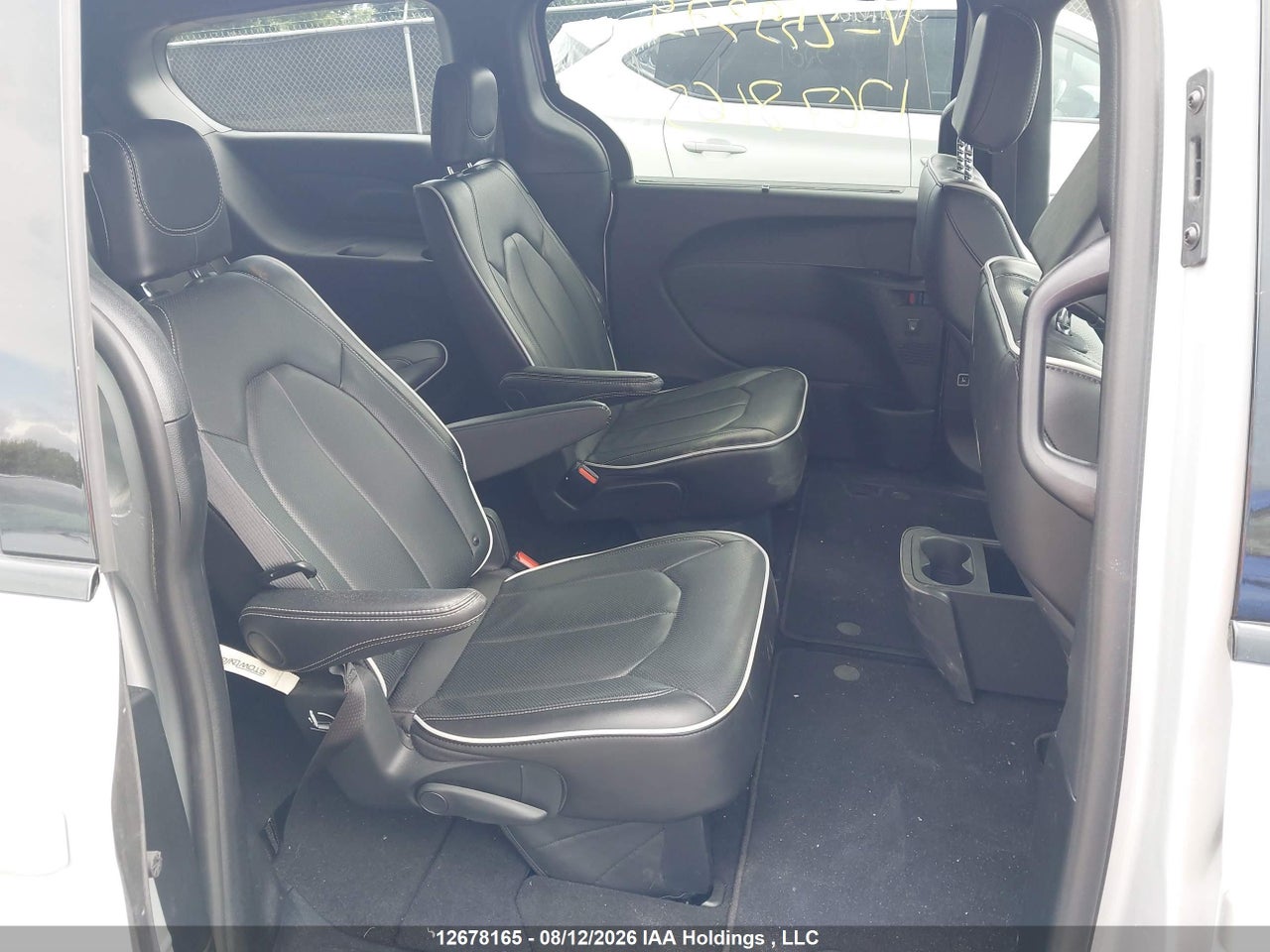 2C4RC1GG4TR259379 · 2026 CHRYSLER PACIFICA LIMITED · 8/20