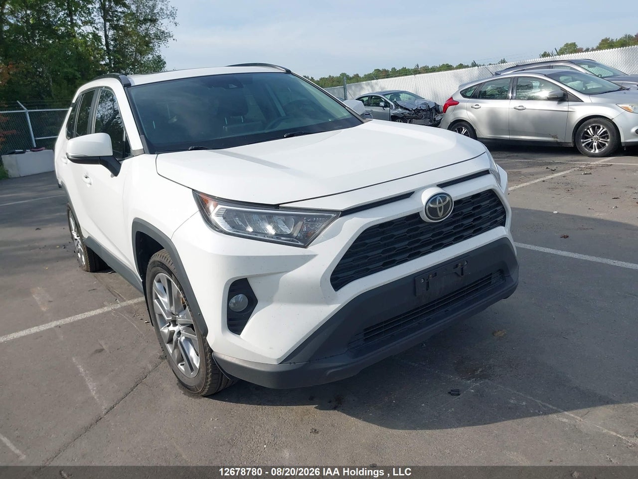 2020 TOYOTA RAV4 XLE