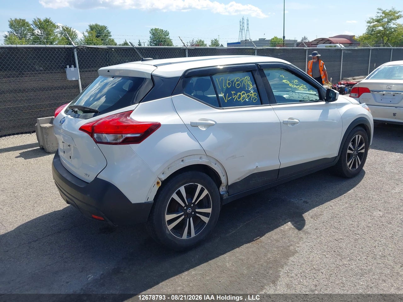 3N1CP5CU1JL508098 · 2018 NISSAN KICKS S/SR/SV · 4/20