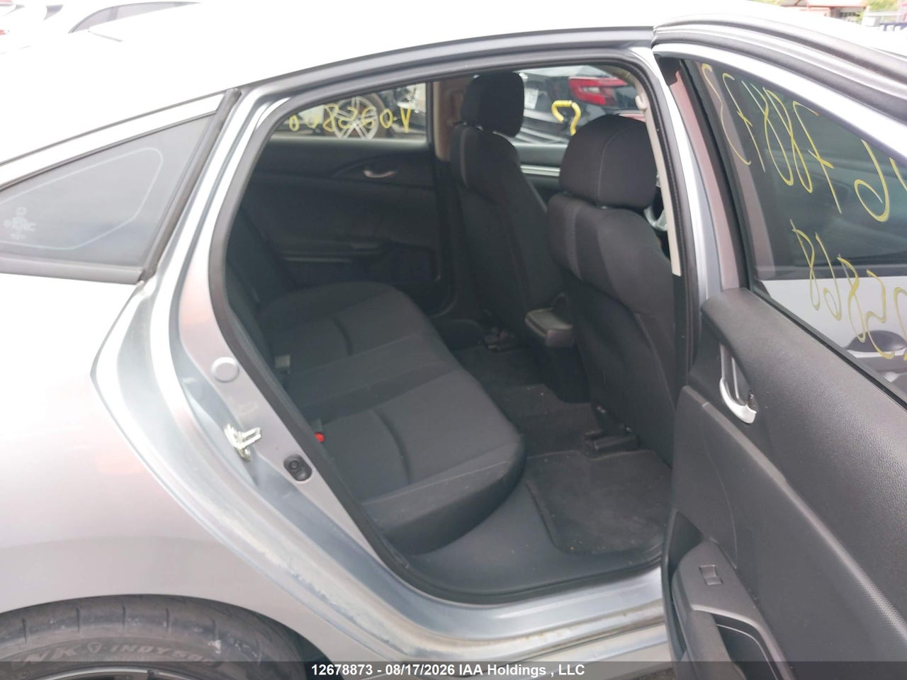 2HGFC2F63JH025868 · 2018 HONDA CIVIC SE · 8/23