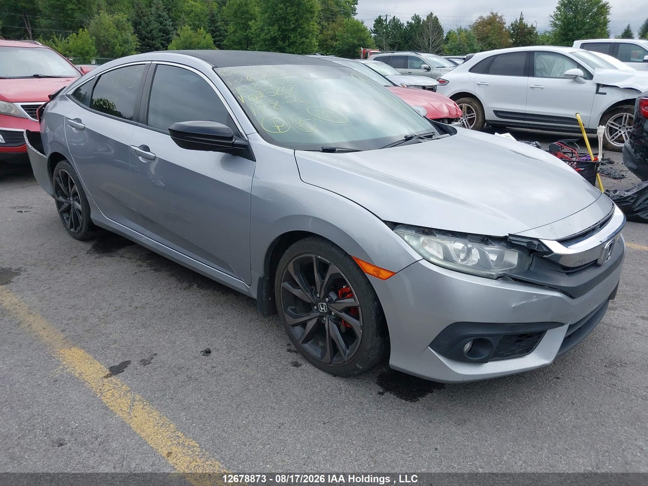 2HGFC2F63JH025868 · 2018 HONDA CIVIC SE